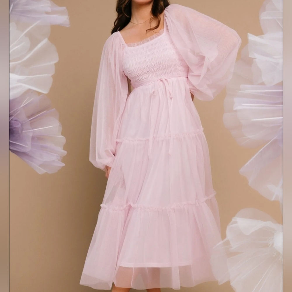 N W O T Elegant Pink Tulle Dress With Sheer Sleeves | Listcle | Size L